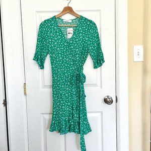 Elodie Green Floral Wrap dress with ruffles.  Size S NWT
